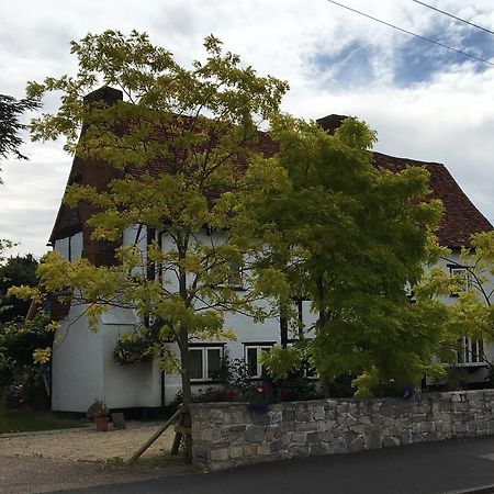 Heathrow Cottages Стейнс Экстерьер фото